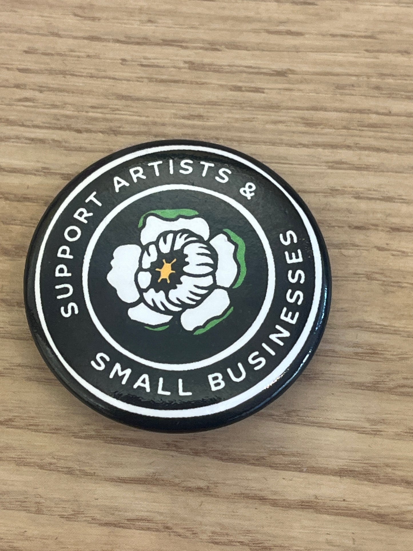 Button Pins & Wristbands