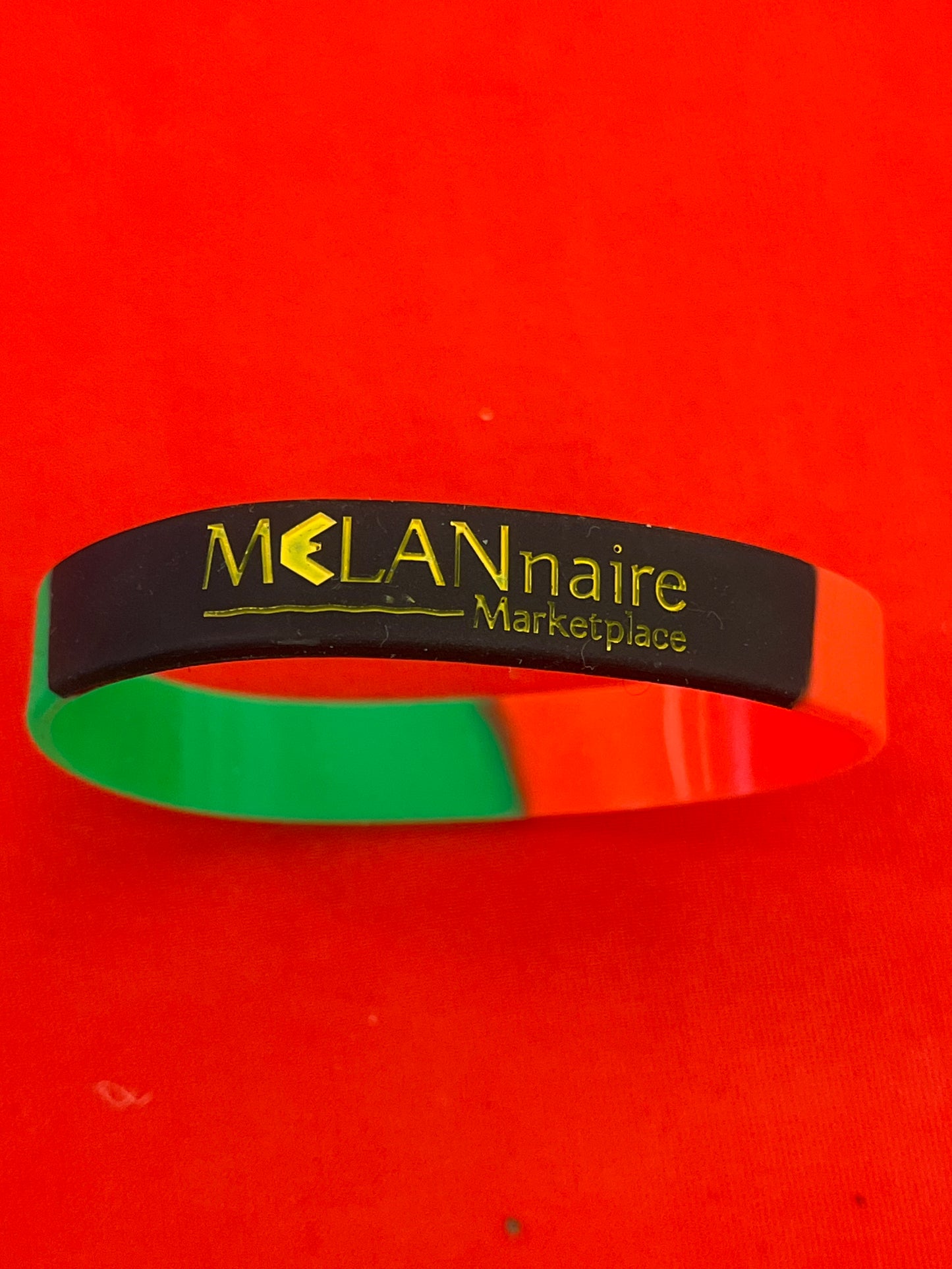 Button Pins & Wristbands