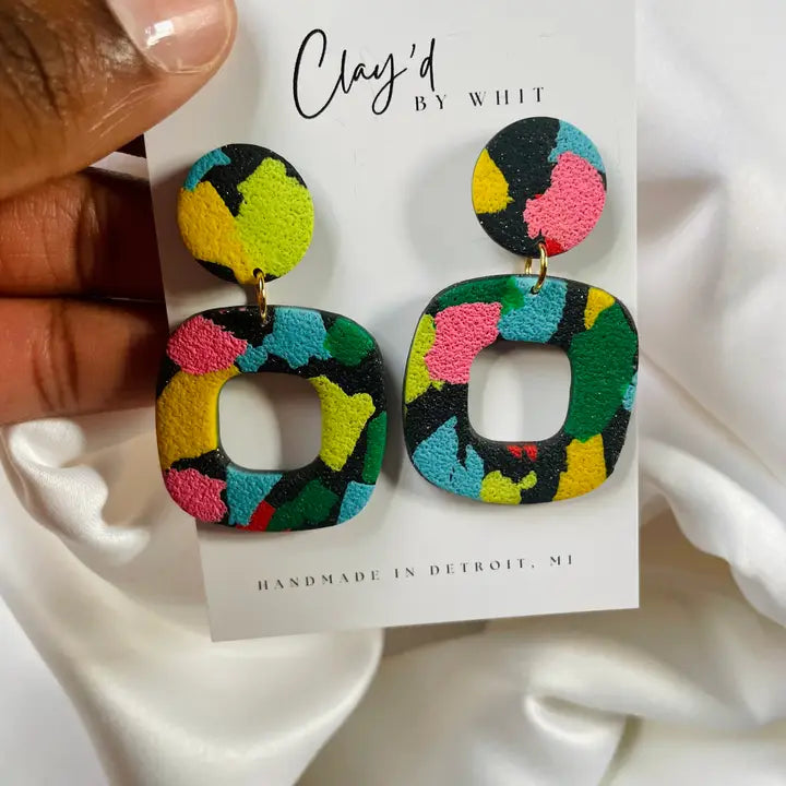 (OLD)Bright Colorful Dangle Clay Earrings (Donut) shape